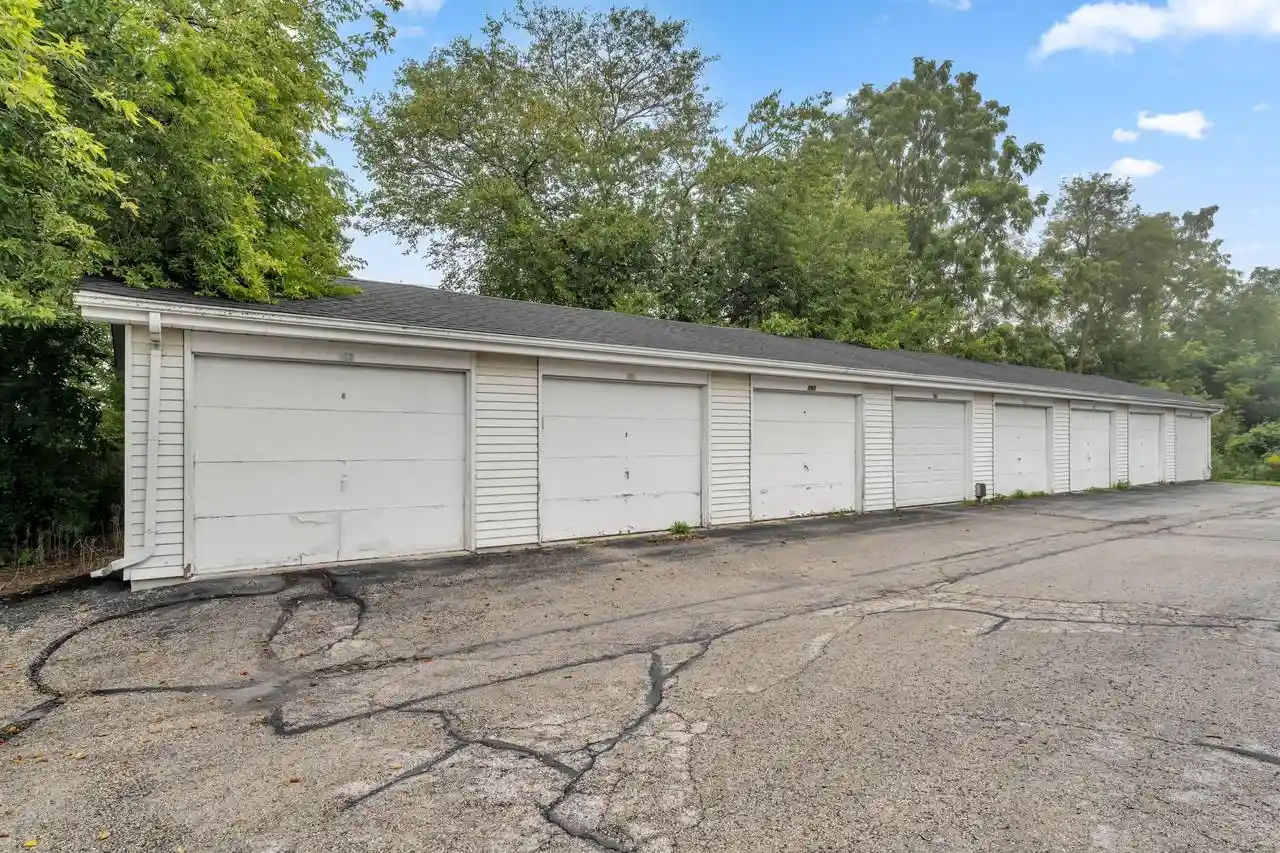 Photo 3 of Condo for sale at 4904 Scotts Way #101, Caledonia, WI 53402 | MLS# 1981108 | Listing updated on 2026-09-22