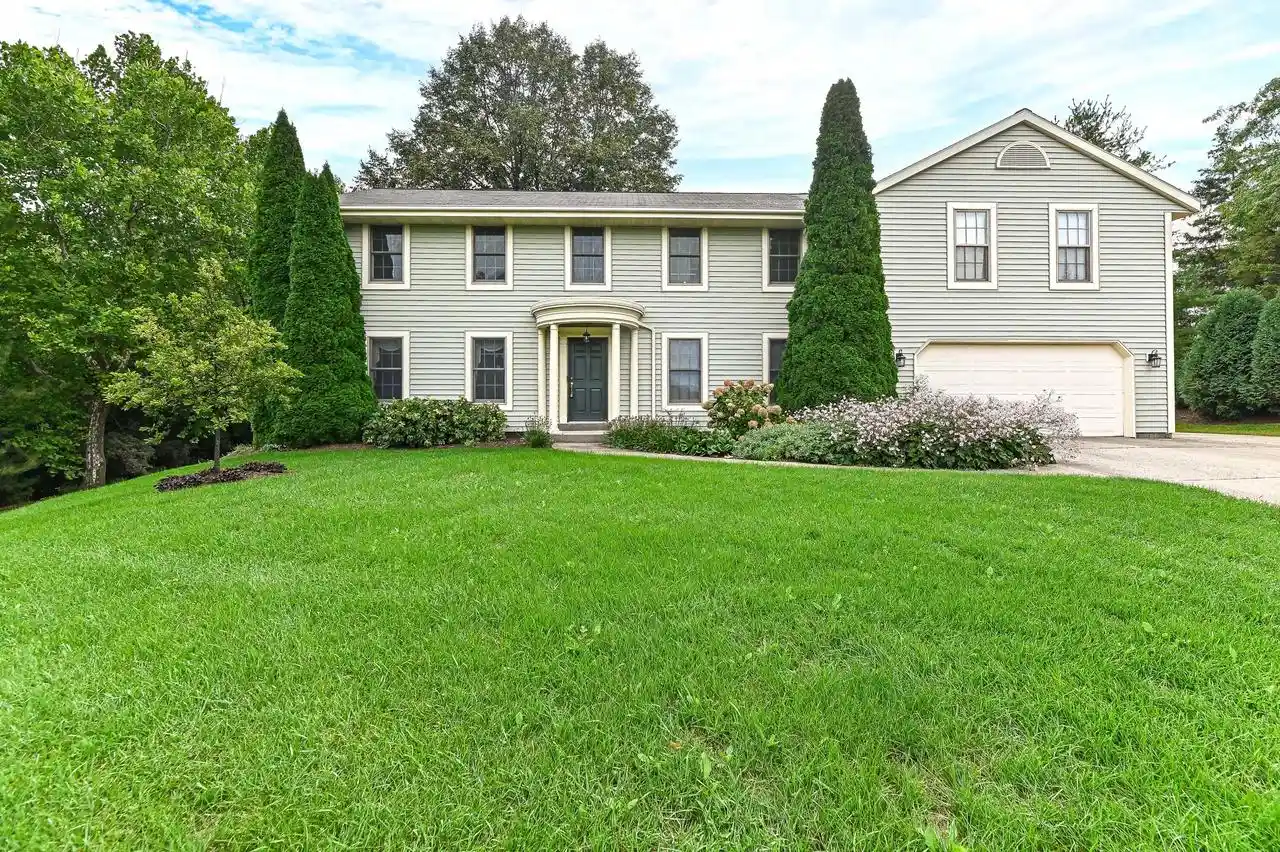 Photo 1 of Single family home for sale at W294s2960 Wills Barry Ct, Waukesha, WI 53188 | MLS# 1981115 | Listing updated on 2026-09-25