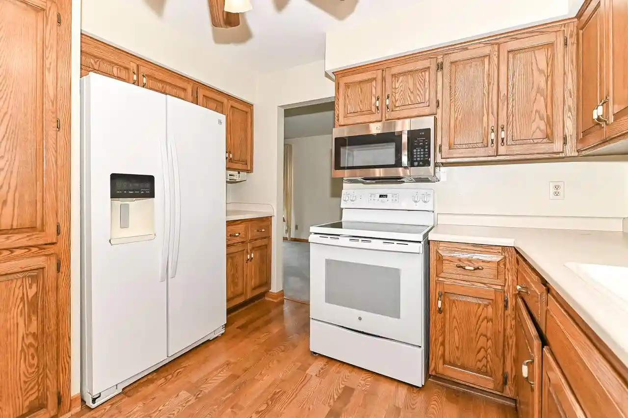 Photo 4 of Single family home for sale at W294s2960 Wills Barry Ct, Waukesha, WI 53188 | MLS# 1981115 | Listing updated on 2026-09-25