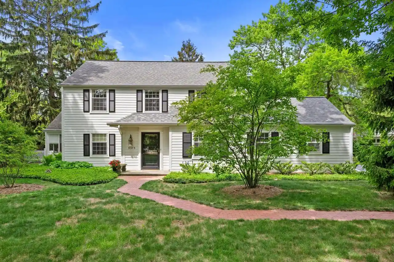 Photo 1 of Single family home for sale at 9373 N Lake Dr, Milwaukee, WI 53217 | MLS# 1981114 | Listing updated on 2026-10-07