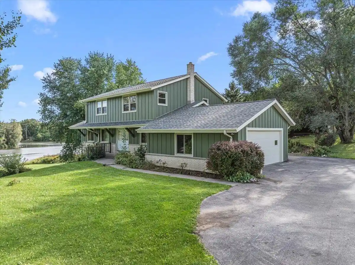 Photo 1 of Single family home for sale at N5454 Crystal Springs Dr, Fredonia, WI 53021 | MLS# 1981121 | Listing updated on 2026-10-08