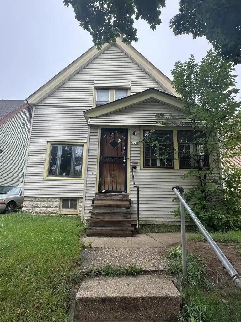 Photo 1 of Multi family home for sale at 2222 W Finn Pl, Milwaukee, WI 53206 | MLS# 1981122 | Listing updated on 2026-09-17