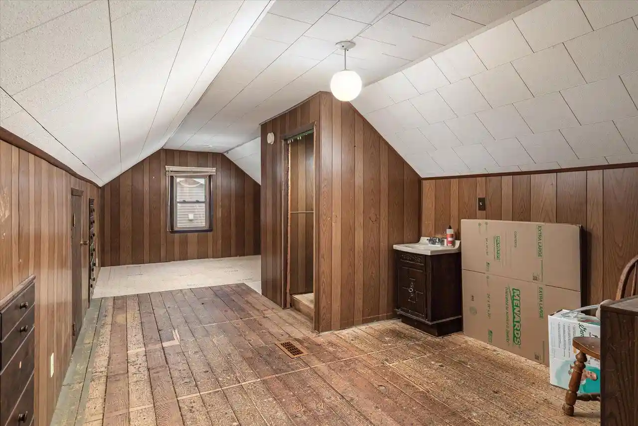 Photo 3 of Single family home for sale at 526 2nd Street N St, La Crescent, MN 55947 | MLS# 1981124 | Listing updated on 2026-09-25