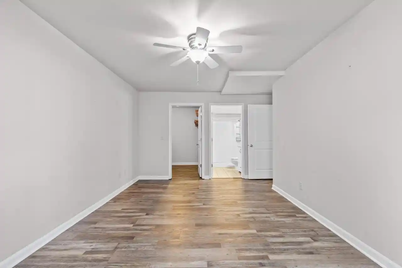 Listing Photo 4 - Condo for sale in building located at N80w12900 Fond Du Lac Ave, Menomonee Falls, WI 53051 - Unit #5
