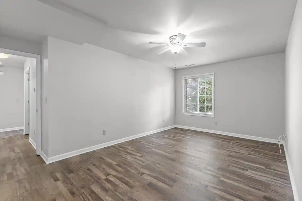 Listing Photo 5 - Condo for sale in building located at N80w12900 Fond Du Lac Ave, Menomonee Falls, WI 53051 - Unit #5