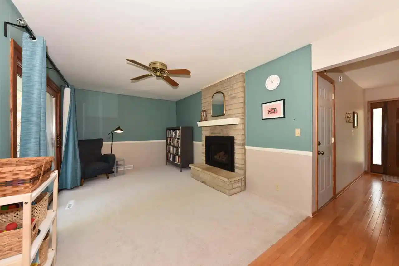 Photo 3 of Single family home for sale at 5405 N Shasta Dr, Glendale, WI 53209 | MLS# 1981128 | Listing updated on 2026-09-17
