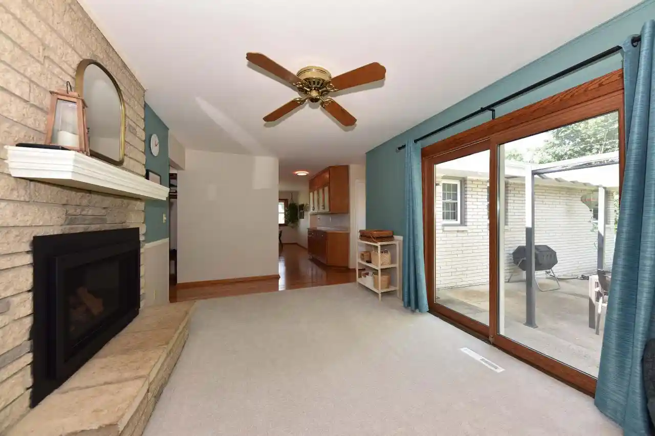 Photo 4 of Single family home for sale at 5405 N Shasta Dr, Glendale, WI 53209 | MLS# 1981128 | Listing updated on 2026-09-17