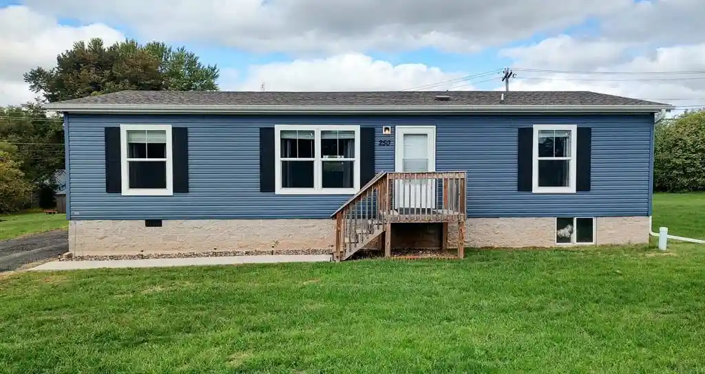 Photo 1 of Single family home for sale at 250 E Md St, Cadott, WI 54727 | MLS# 1605221 | Listing updated on 2026-09-19