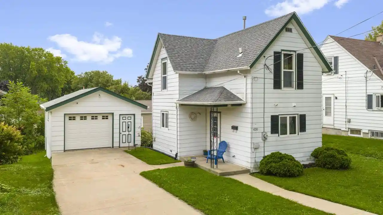 Photo 1 of Single family home for sale at 430 Cedar St, Hartford, WI 53027 | MLS# 1981130 | Listing updated on 2026-10-04