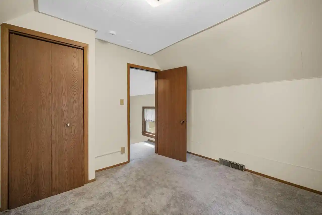 Photo 4 of Single family home for sale at 430 Cedar St, Hartford, WI 53027 | MLS# 1981130 | Listing updated on 2026-10-04