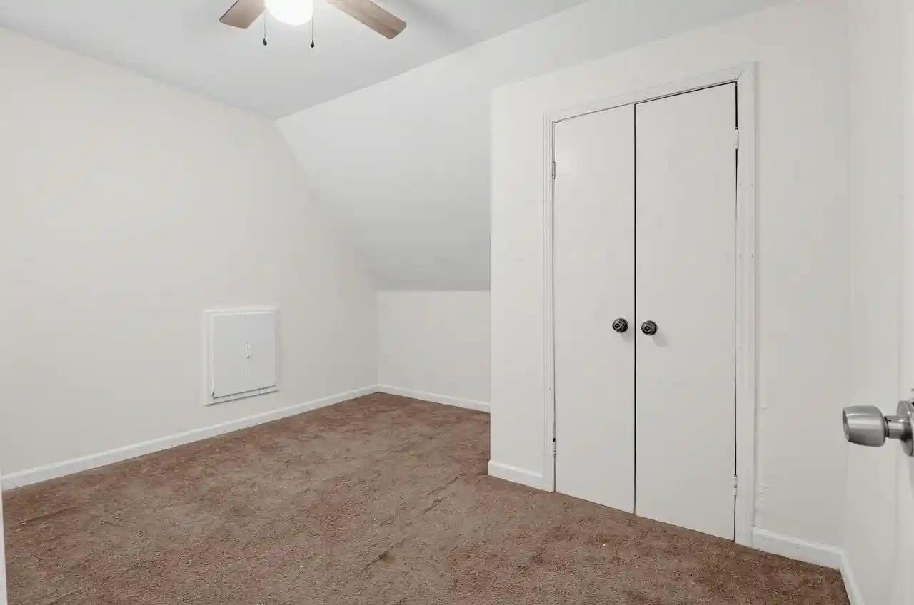 Photo 4 of Single family home for sale at 2013 Charles St, Racine, WI 53402 | MLS# 1981138 | Listing updated on 2026-09-17