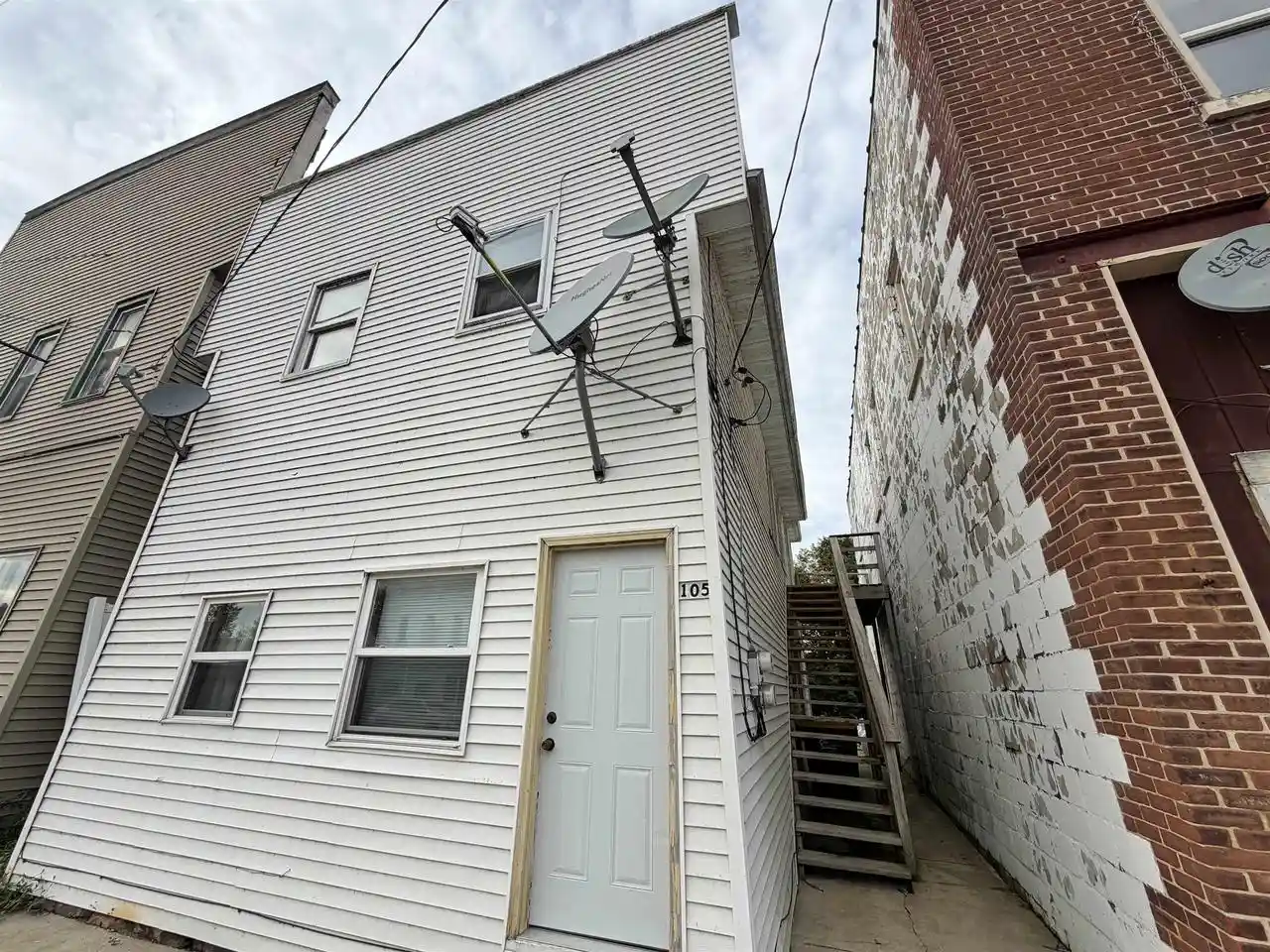 Photo 3 of Multi family home for sale at 105 W Main St, Cazenovia, WI 53924 | MLS# 2032945 | Listing updated on 2026-09-21