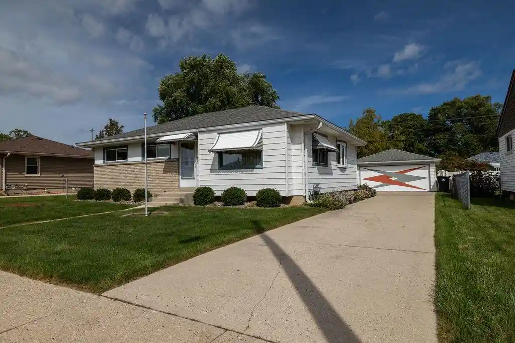 Photo 1 of Single family home for sale at 3828 E Van Eimeren Ave, Cudahy, WI 53110 | MLS# 1981143 | Listing updated on 2026-09-17