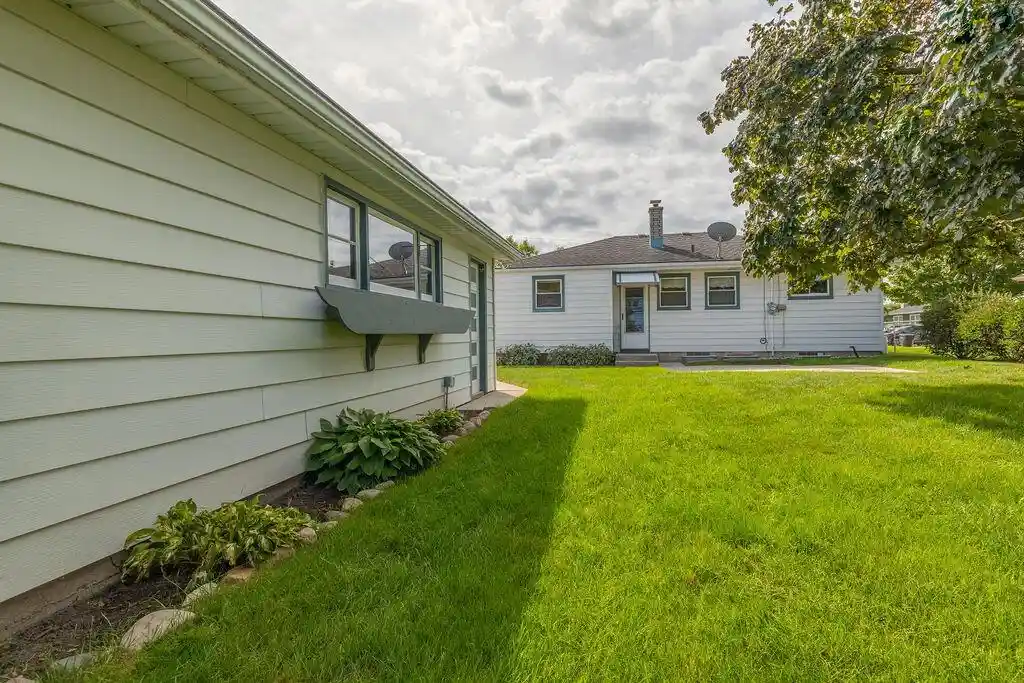 Photo 3 of Single family home for sale at 3828 E Van Eimeren Ave, Cudahy, WI 53110 | MLS# 1981143 | Listing updated on 2026-09-17