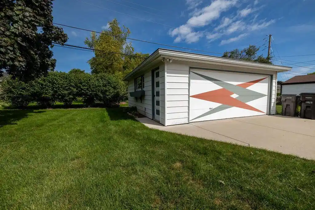 Photo 3 of Single family home for sale at 3828 E Van Eimeren Ave, Cudahy, WI 53110 | MLS# 1981143 | Listing updated on 2026-09-17