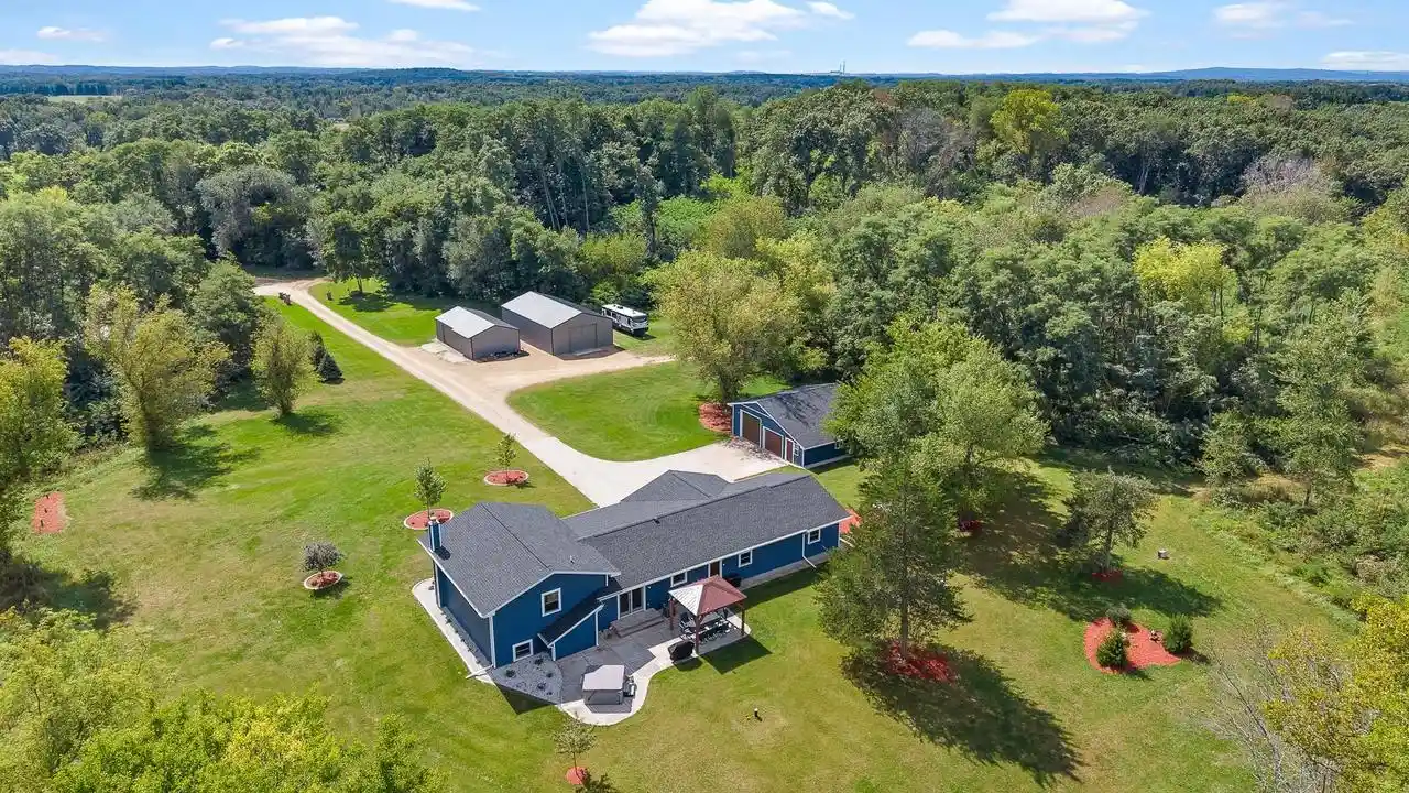 Photo 1 of Single family home for sale at N8005 Ashley Rd, Portage, WI 53901 | MLS# 2032949 | Listing updated on 2026-09-23