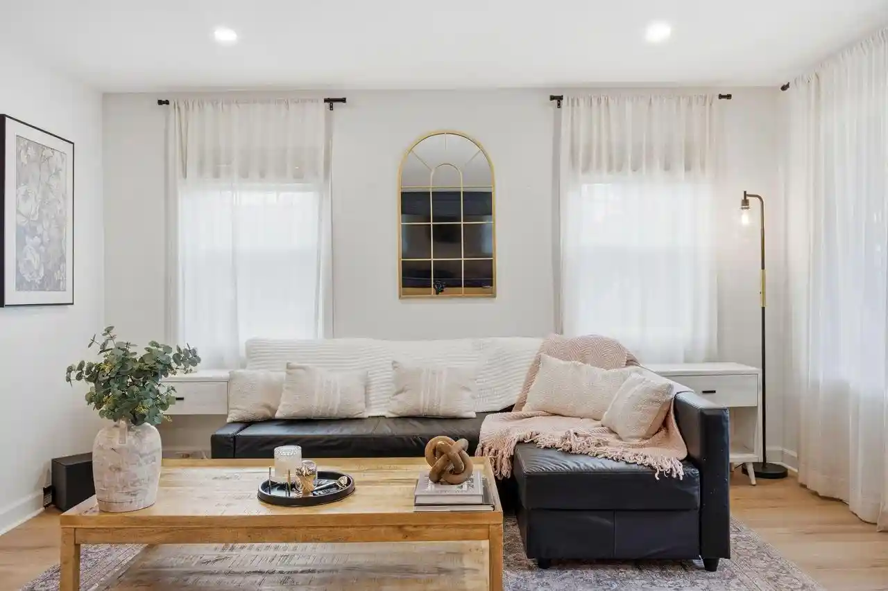 Photo 4 of Single family home for sale at 4535 S Griffin Ave, Milwaukee, WI 53207 | MLS# 1981160 | Listing updated on 2026-09-18