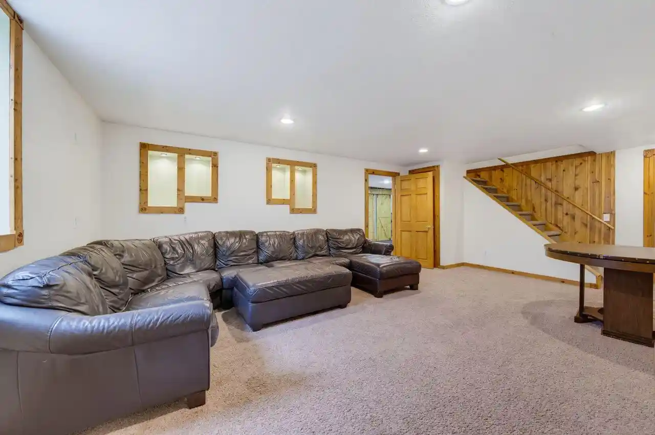 Photo 4 of Single family home for sale at 149 Hickory Dr, Delafield, WI 53018 | MLS# 1981161 | Listing updated on 2026-09-18