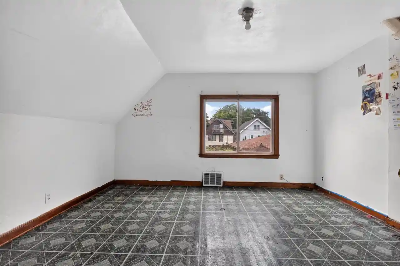 Photo 4 of Single family home for sale at 3760 N 25th Street, Milwaukee, WI 53206 | MLS# 1981174 | Listing updated on 2026-09-18