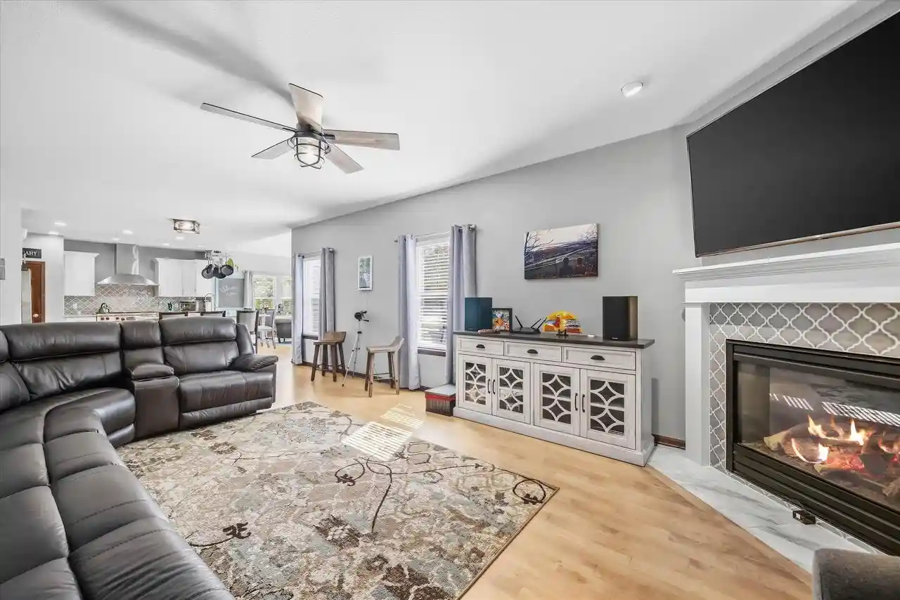 Photo 3 of Single family home for sale at 2127 Willow Pond Way, Grafton, WI 53024 | MLS# 1981185 | Listing updated on 2026-09-24