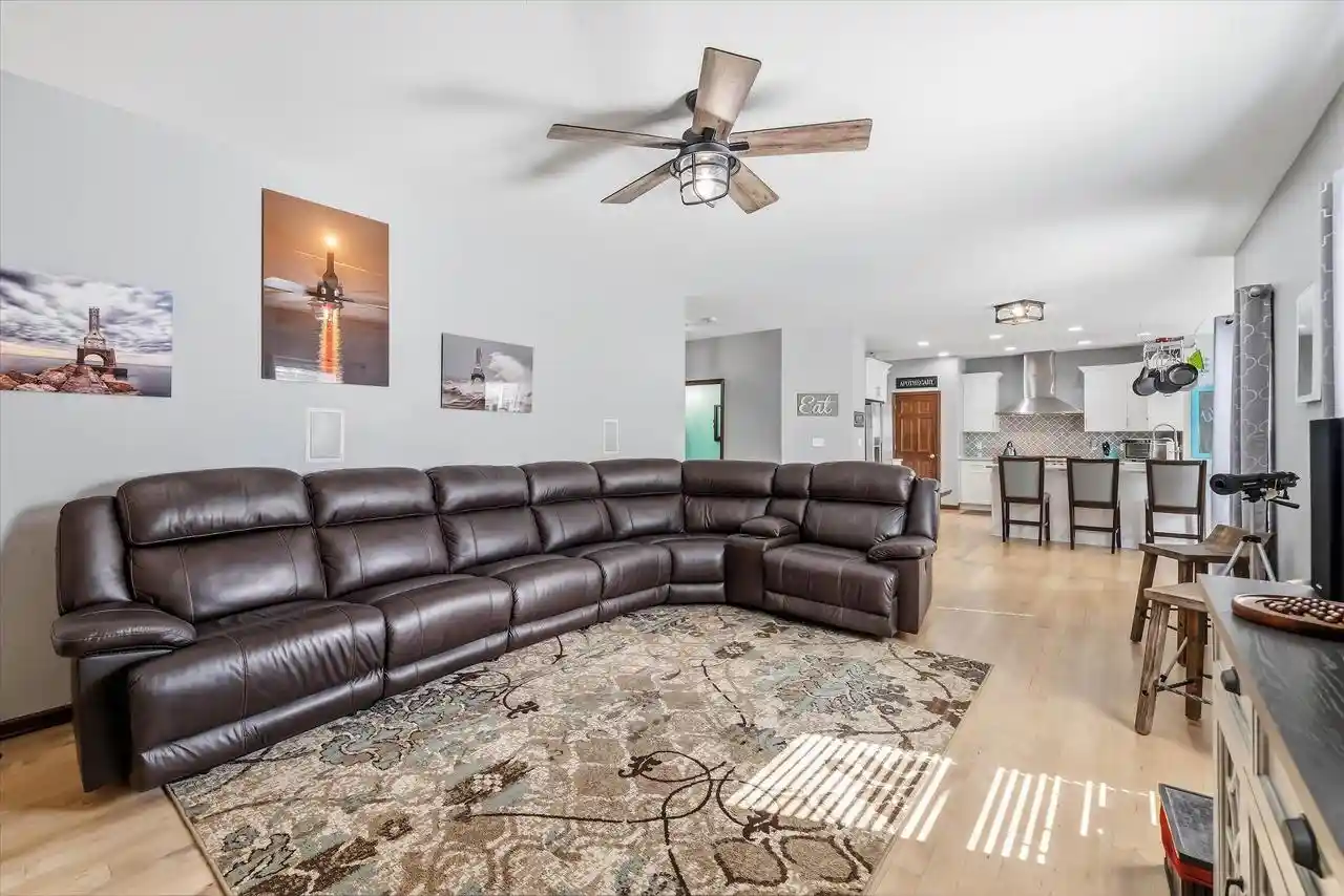 Photo 3 of Single family home for sale at 2127 Willow Pond Way, Grafton, WI 53024 | MLS# 1981185 | Listing updated on 2026-09-24
