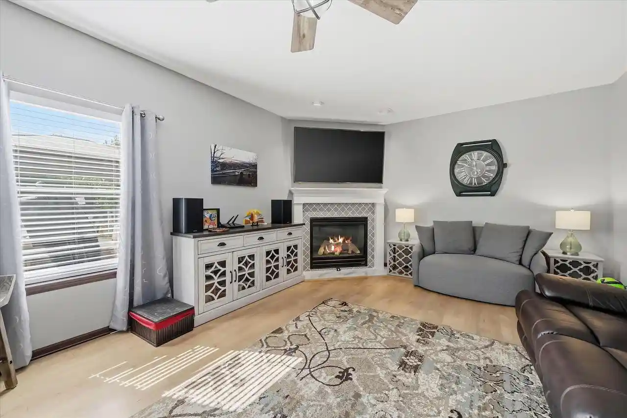 Photo 4 of Single family home for sale at 2127 Willow Pond Way, Grafton, WI 53024 | MLS# 1981185 | Listing updated on 2026-09-24
