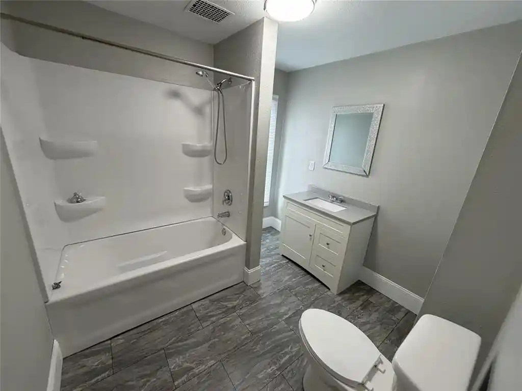 Photo 2 of Single family home for sale at 406 Talmadge St, Eau Claire, WI 54701 | MLS# 1605201 | Listing updated on 2026-09-18