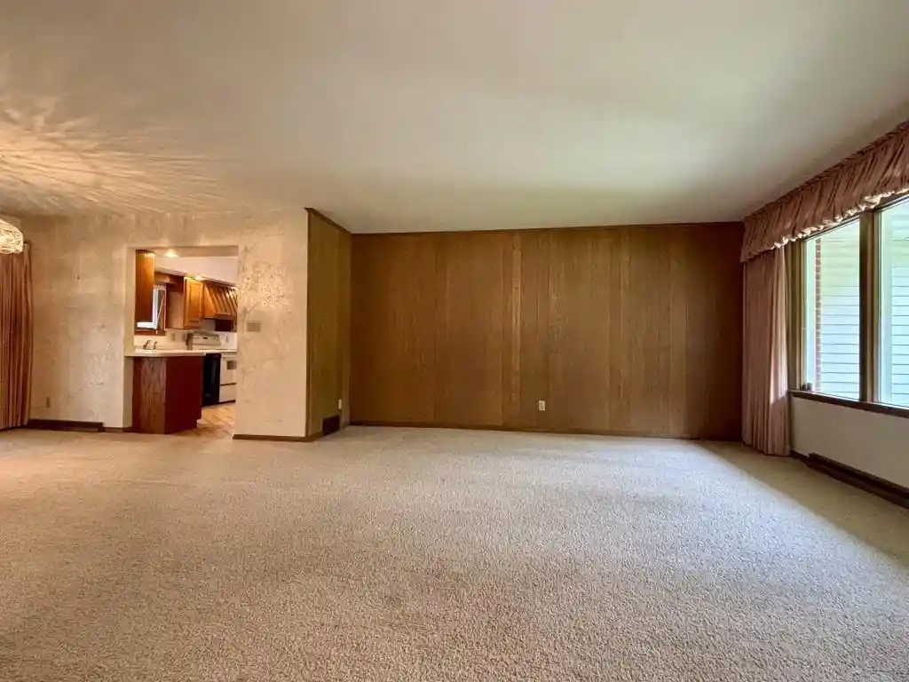 Photo 2 of Single family home for sale at 920 S 13th Drive, Wausau, WI 54403 | MLS# 22604637 | Listing updated on 2026-09-21