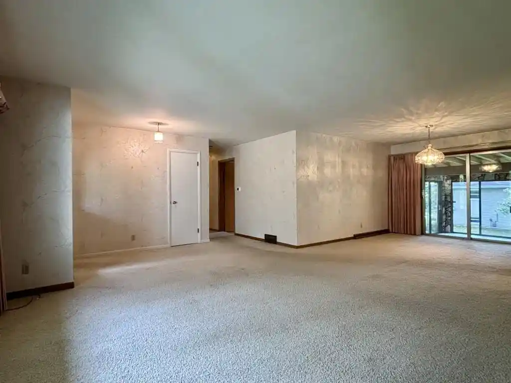 Photo 3 of Single family home for sale at 920 S 13th Drive, Wausau, WI 54403 | MLS# 22604637 | Listing updated on 2026-09-21
