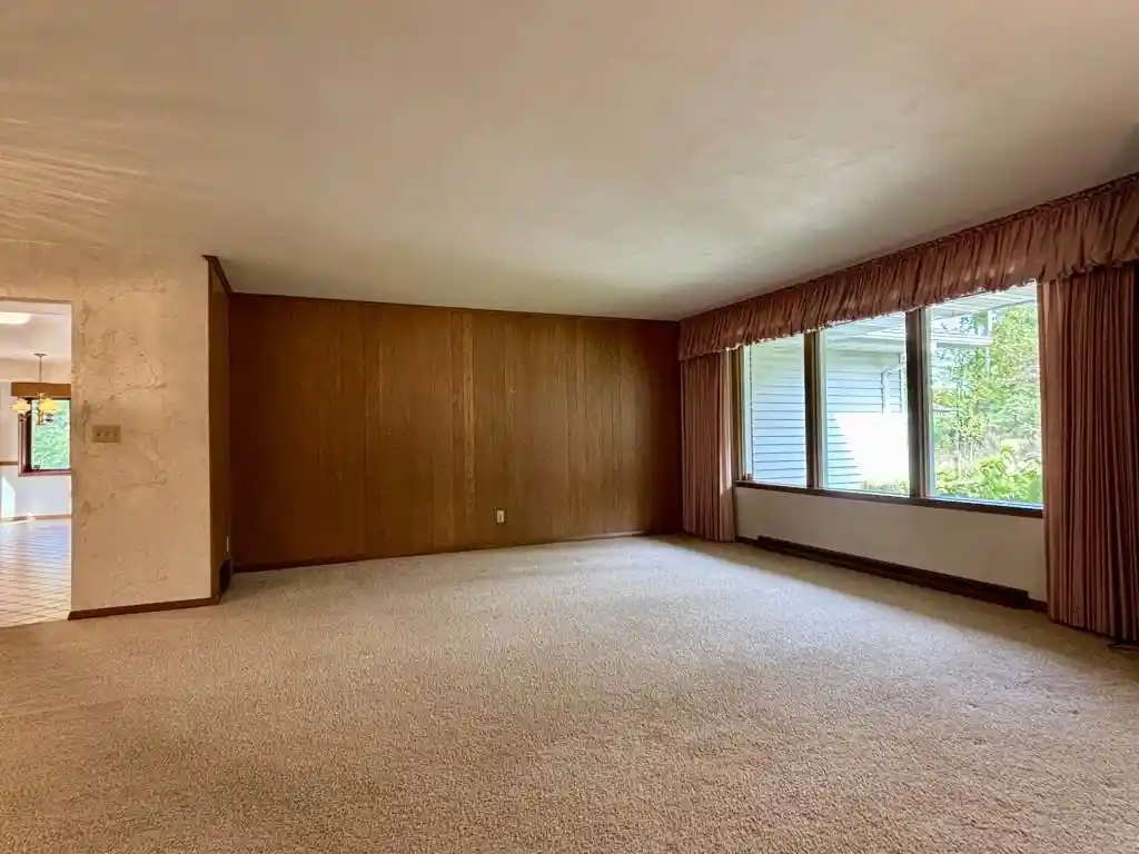 Photo 3 of Single family home for sale at 920 S 13th Drive, Wausau, WI 54403 | MLS# 22604637 | Listing updated on 2026-09-21