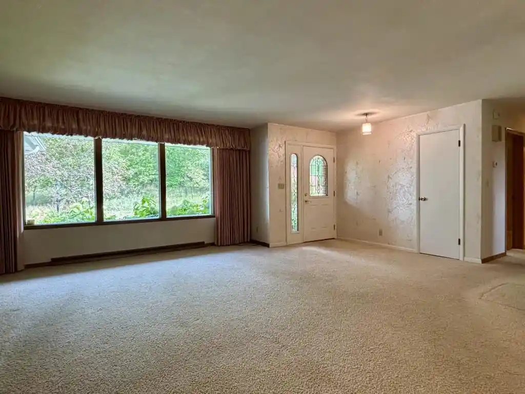 Photo 4 of Single family home for sale at 920 S 13th Drive, Wausau, WI 54403 | MLS# 22604637 | Listing updated on 2026-09-21