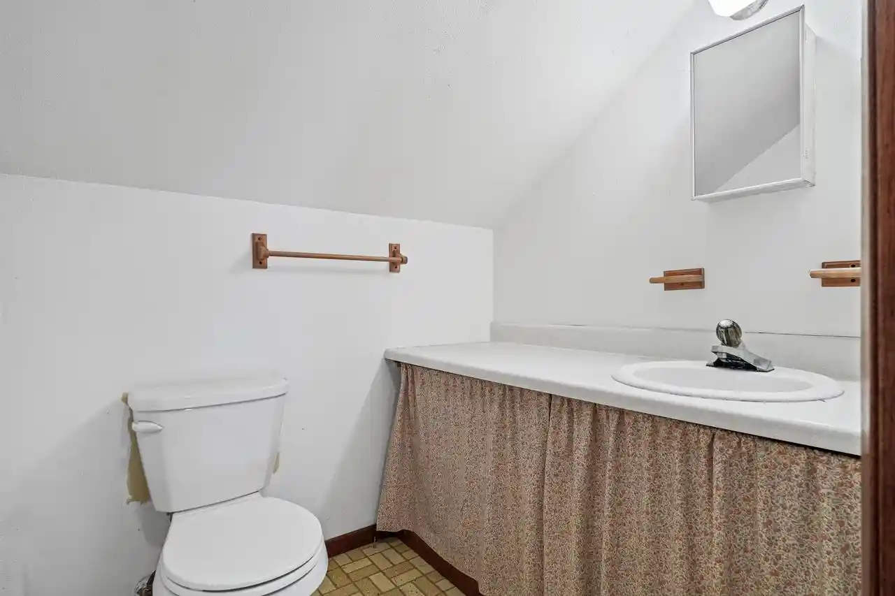 Photo 3 of Single family home for sale at 812 Rublee St, La Crosse, WI 54603 | MLS# 1981195 | Listing updated on 2026-09-18