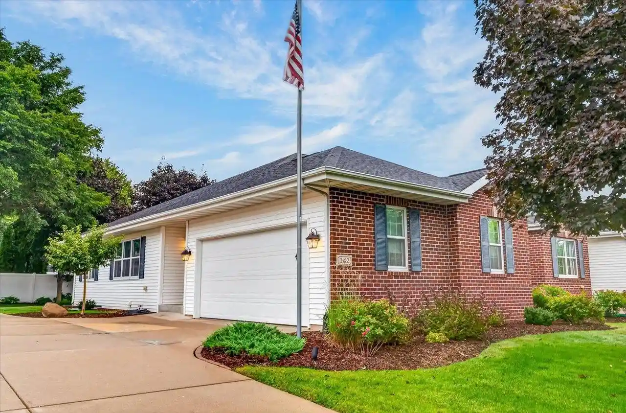 Photo 1 of Condo for sale at 342 Blackberry Ln, Deforest, WI 53532 | MLS# 2032967 | Listing updated on 2026-09-18