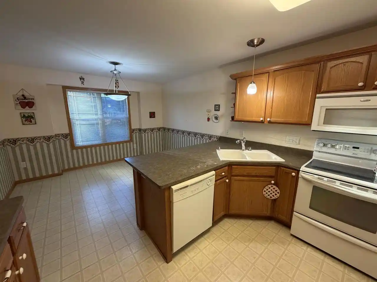 Photo 3 of Condo for sale at 4812 Dustin Ln, Madison, WI 53718 | MLS# 2032968 | Listing updated on 2026-10-23