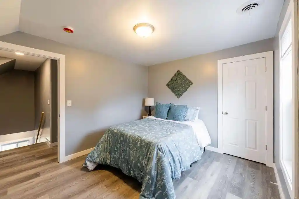 Photo 4 of Single family home for sale at 1721 Saint Clair St, Racine, WI 53402 | MLS# 1981201 | Listing updated on 2026-09-23