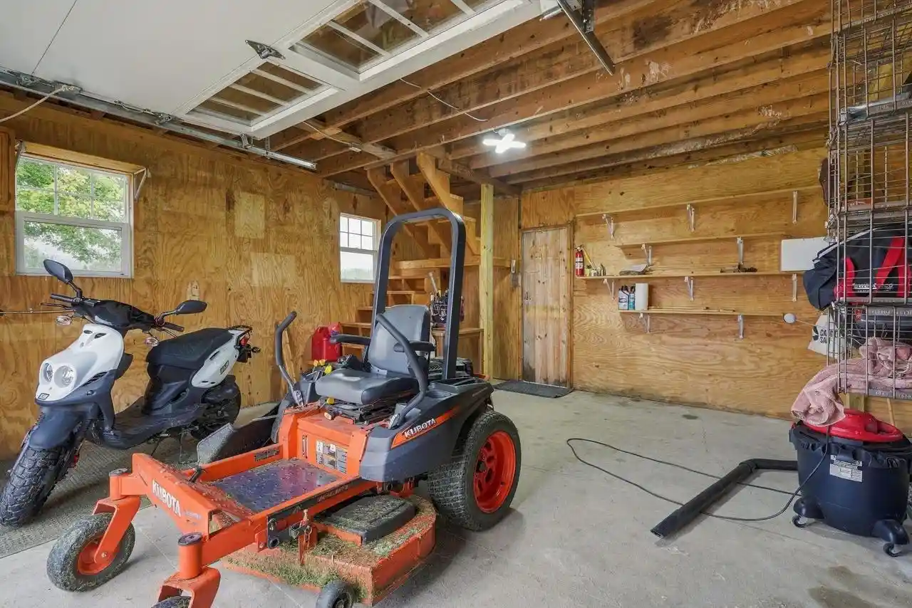 Photo 4 of Single family home for sale at 3010 County Rd U, Shullsburg, WI 53586 | MLS# 2032969 | Listing updated on 2026-10-07