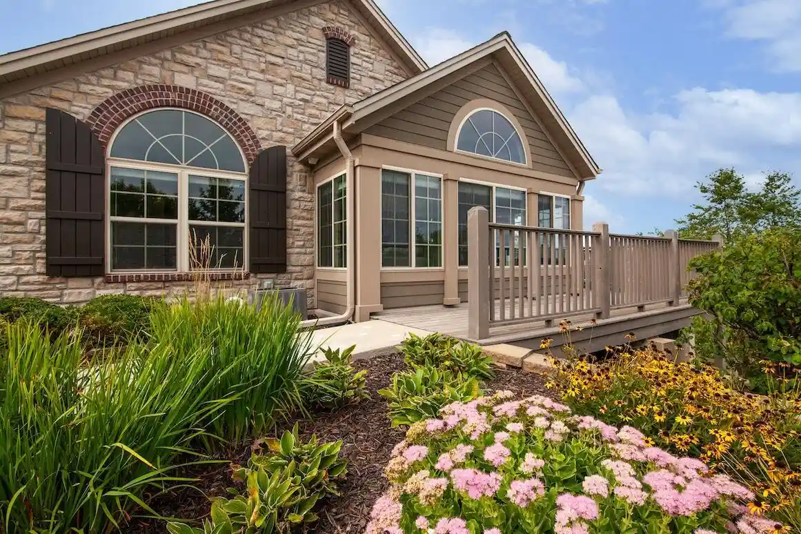 Condo for sale at N50w25074 William Dr, Pewaukee, WI 53072 | MLS# 1981204