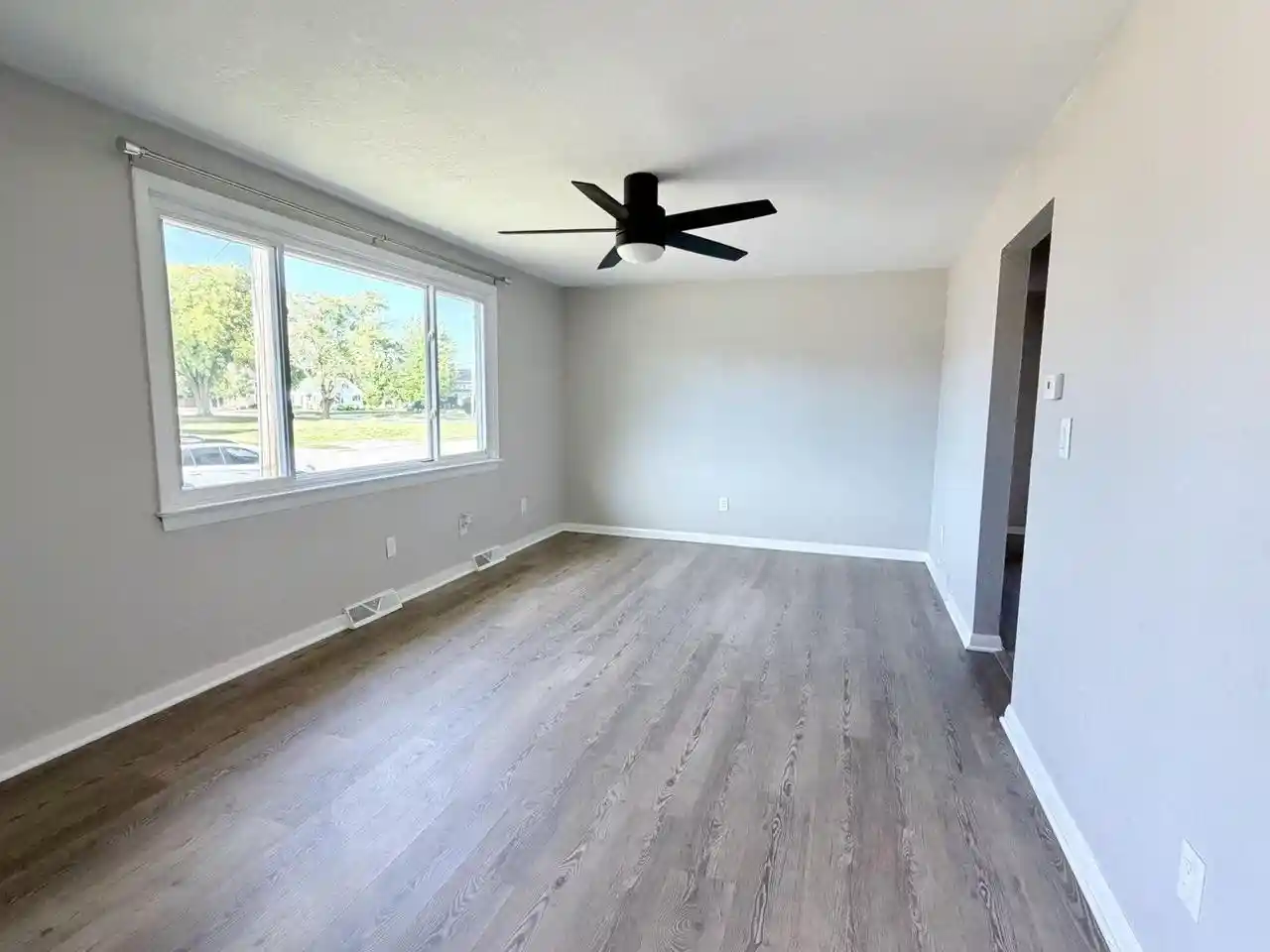 Photo 3 of Single family home for sale at 729 W Cedar St, Hilbert, WI 54129 | MLS# 50332884 | Listing updated on 2026-09-23