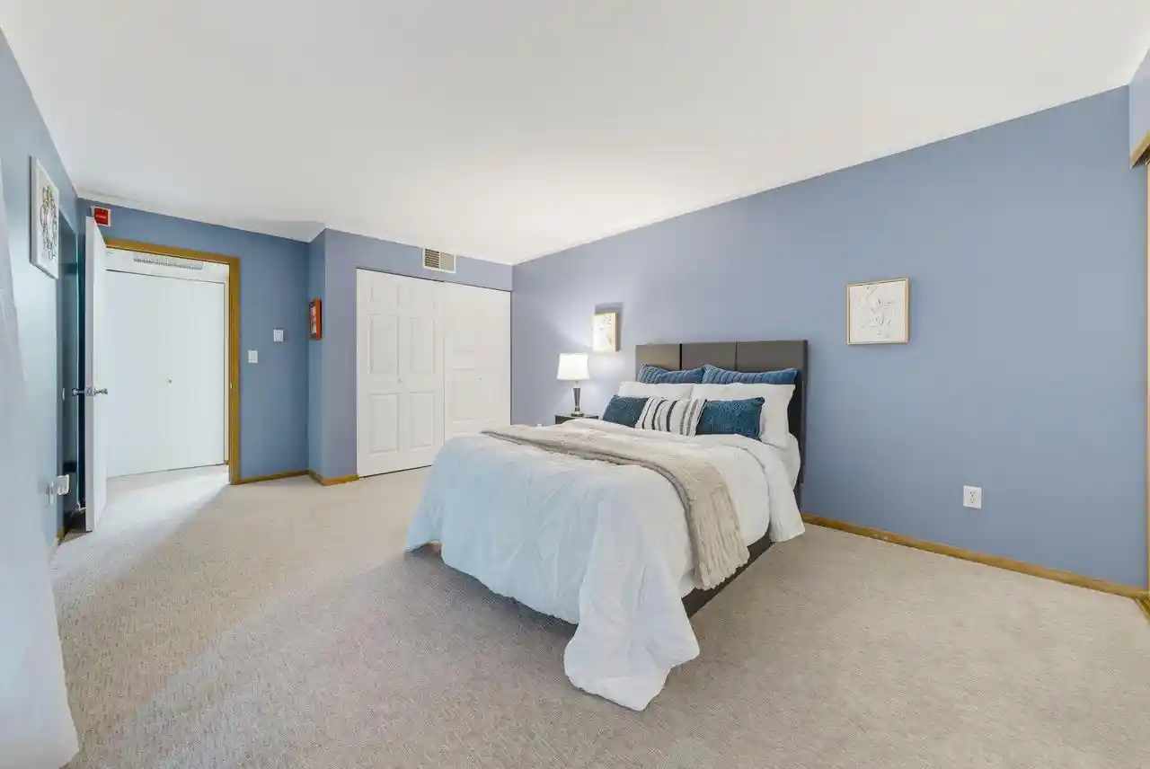 Photo 1 of Condo for sale at 3942 N Oakland Ave #135, Milwaukee, WI 53211 | MLS# 1981206 | Listing updated on 2026-09-18