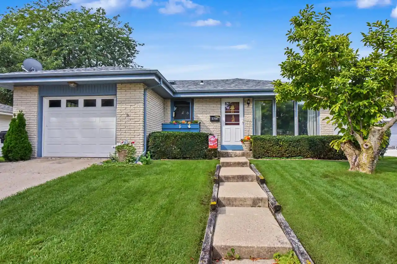 Photo 1 of Single family home for sale at 3700 Spruce St, Racine, WI 53403 | MLS# 1981202 | Listing updated on 2026-09-21