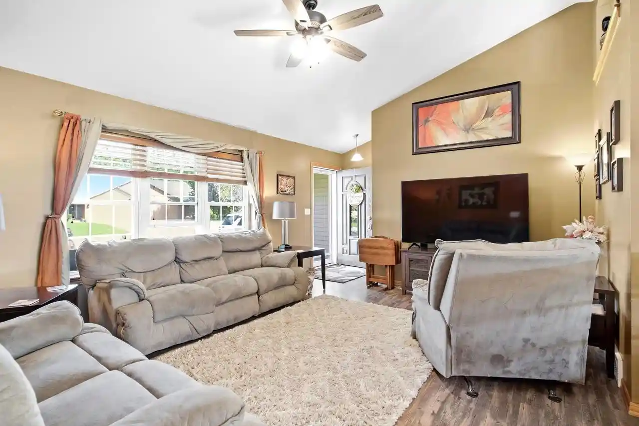 Photo 3 of Single family home for sale at 2188 Klondike Rd, Green Bay, WI 54311 | MLS# 50332888 | Listing updated on 2026-09-21
