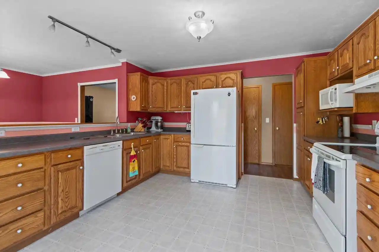 Photo 3 of Single family home for sale at 517 Donna St, Chilton, WI 53014 | MLS# 50332889 | Listing updated on 2026-09-18
