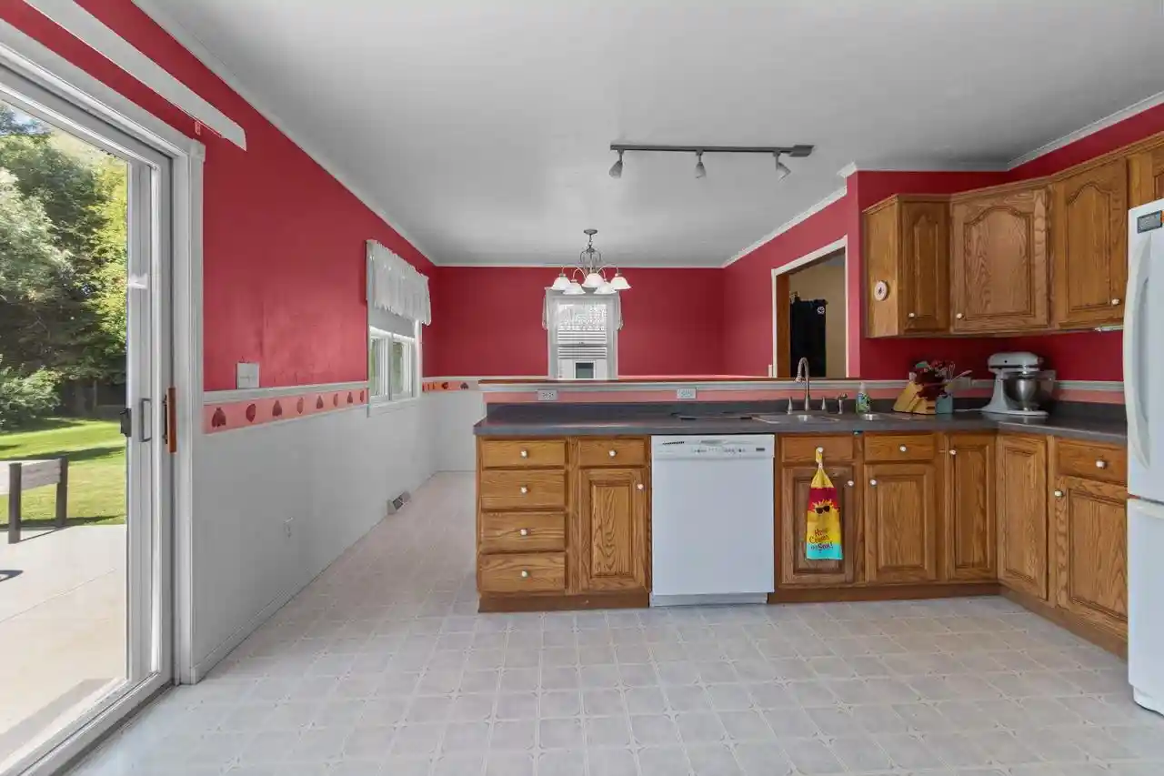 Photo 4 of Single family home for sale at 517 Donna St, Chilton, WI 53014 | MLS# 50332889 | Listing updated on 2026-09-18