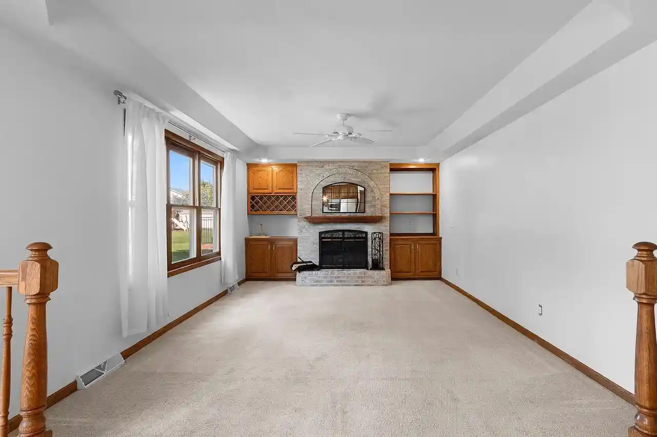 Photo 3 of Single family home for sale at 1934 Pike Ln, De Pere, WI 54115 | MLS# 50332893 | Listing updated on 2026-09-18