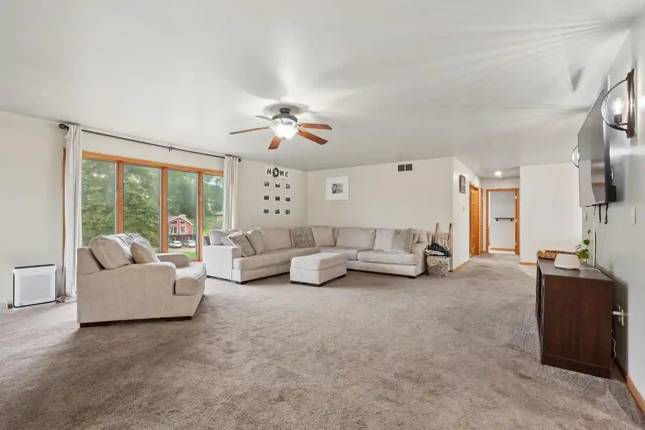Photo 2 of Single family home for sale at 675 Pyrite Rd, Platteville, WI 53818 | MLS# 2032976 | Listing updated on 2026-09-24