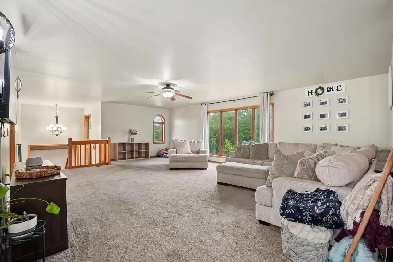 Photo 3 of Single family home for sale at 675 Pyrite Rd, Platteville, WI 53818 | MLS# 2032976 | Listing updated on 2026-09-24