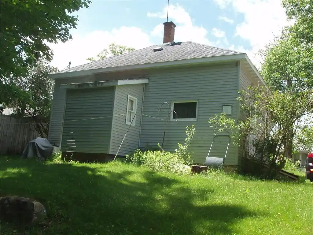 Photo 4 of Single family home for sale at 563 S 3rd Avenue, Park Falls, WI 54552 | MLS# 1605276 | Listing updated on 2026-09-22