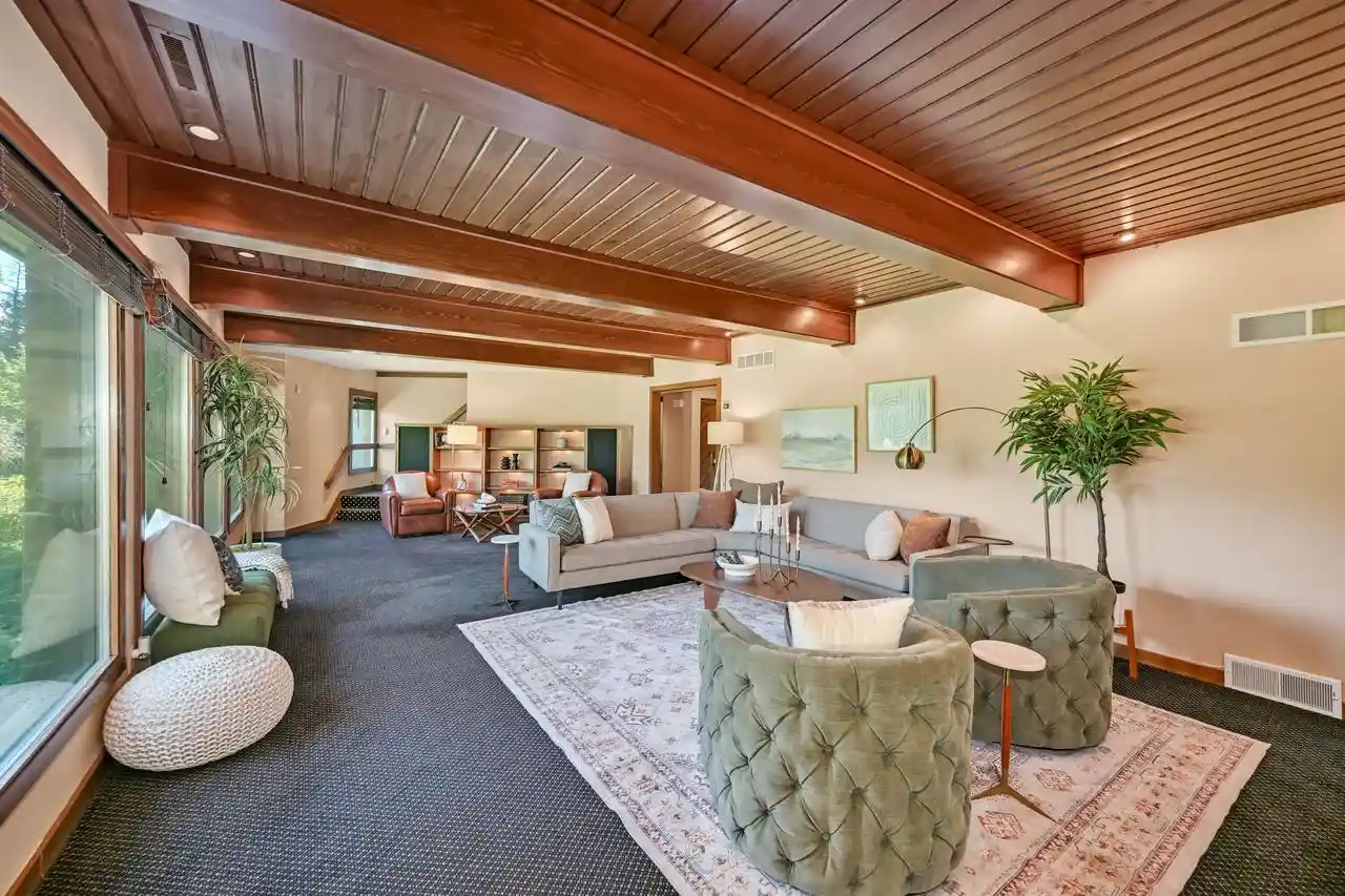 Photo 3 of Single family home for sale at 1956 W Windsor Cir, Glendale, WI 53209 | MLS# 1981225 | Listing updated on 2026-10-04