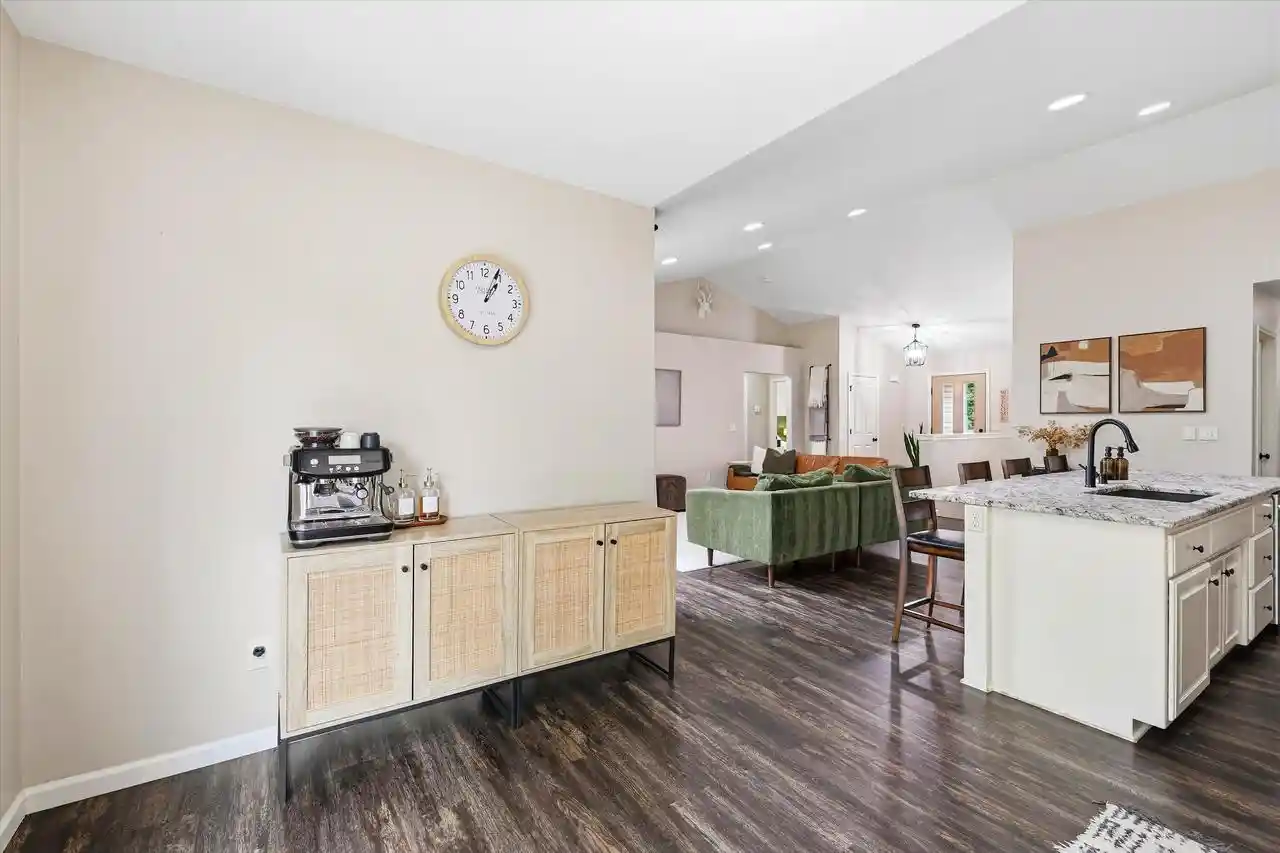 Photo 3 of Single family home for sale at N2288 Hillandale Dr, Greenville, WI 54942 | MLS# 50332898 | Listing updated on 2026-09-22