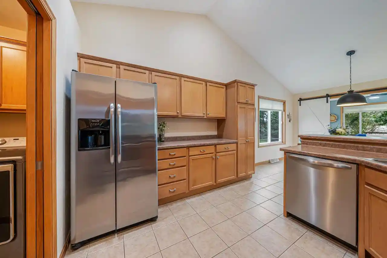 Photo 3 of Condo for sale at 646 S Lincoln St, Hortonville, WI 54944 | MLS# 50332905 | Listing updated on 2026-09-20